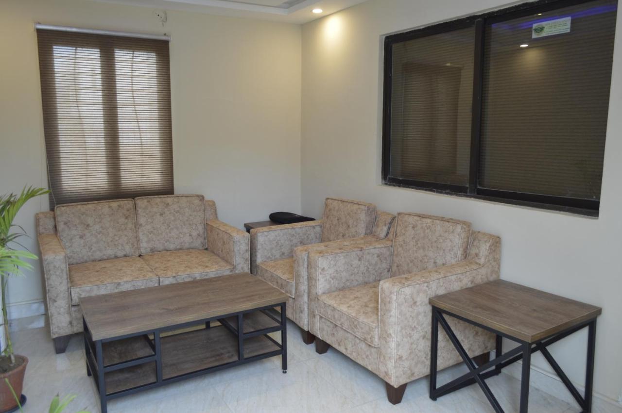 New Shelton Guest House Islamabad Esterno foto