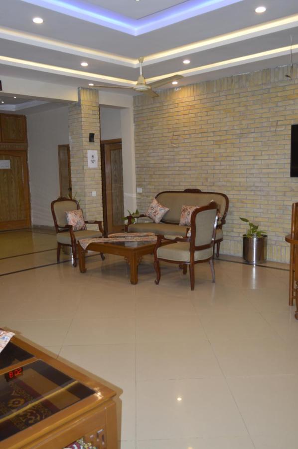 New Shelton Guest House Islamabad Esterno foto