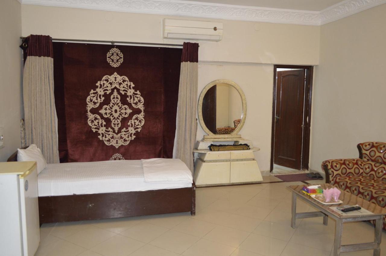 New Shelton Guest House Islamabad Esterno foto