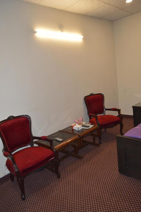 New Shelton Guest House Islamabad Esterno foto
