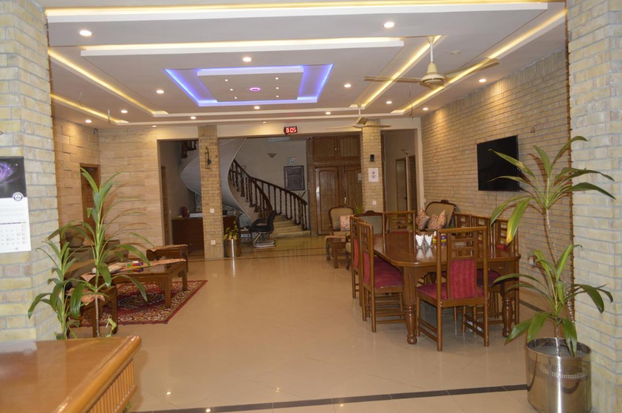 New Shelton Guest House Islamabad Esterno foto