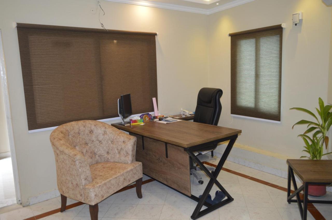 New Shelton Guest House Islamabad Esterno foto