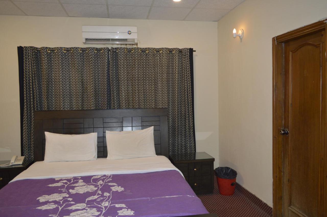 New Shelton Guest House Islamabad Esterno foto