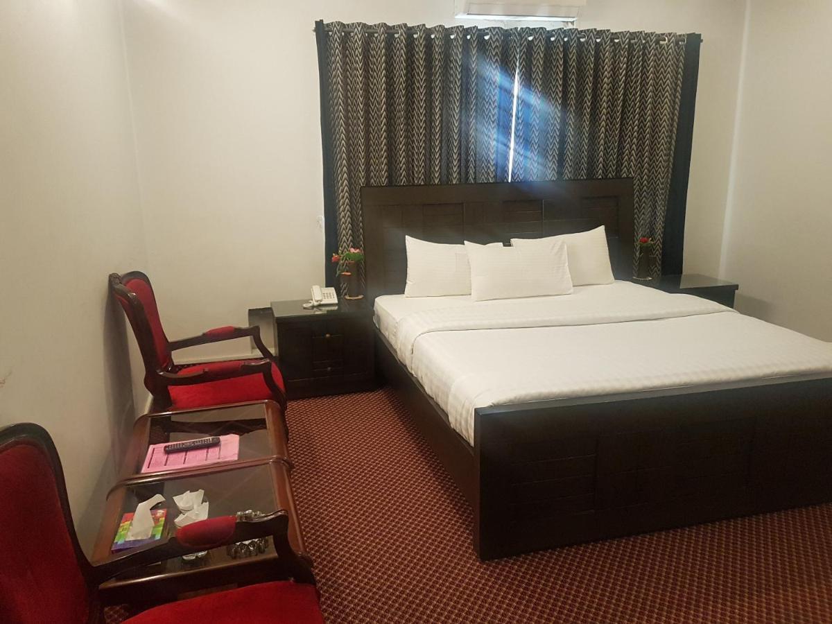 New Shelton Guest House Islamabad Esterno foto